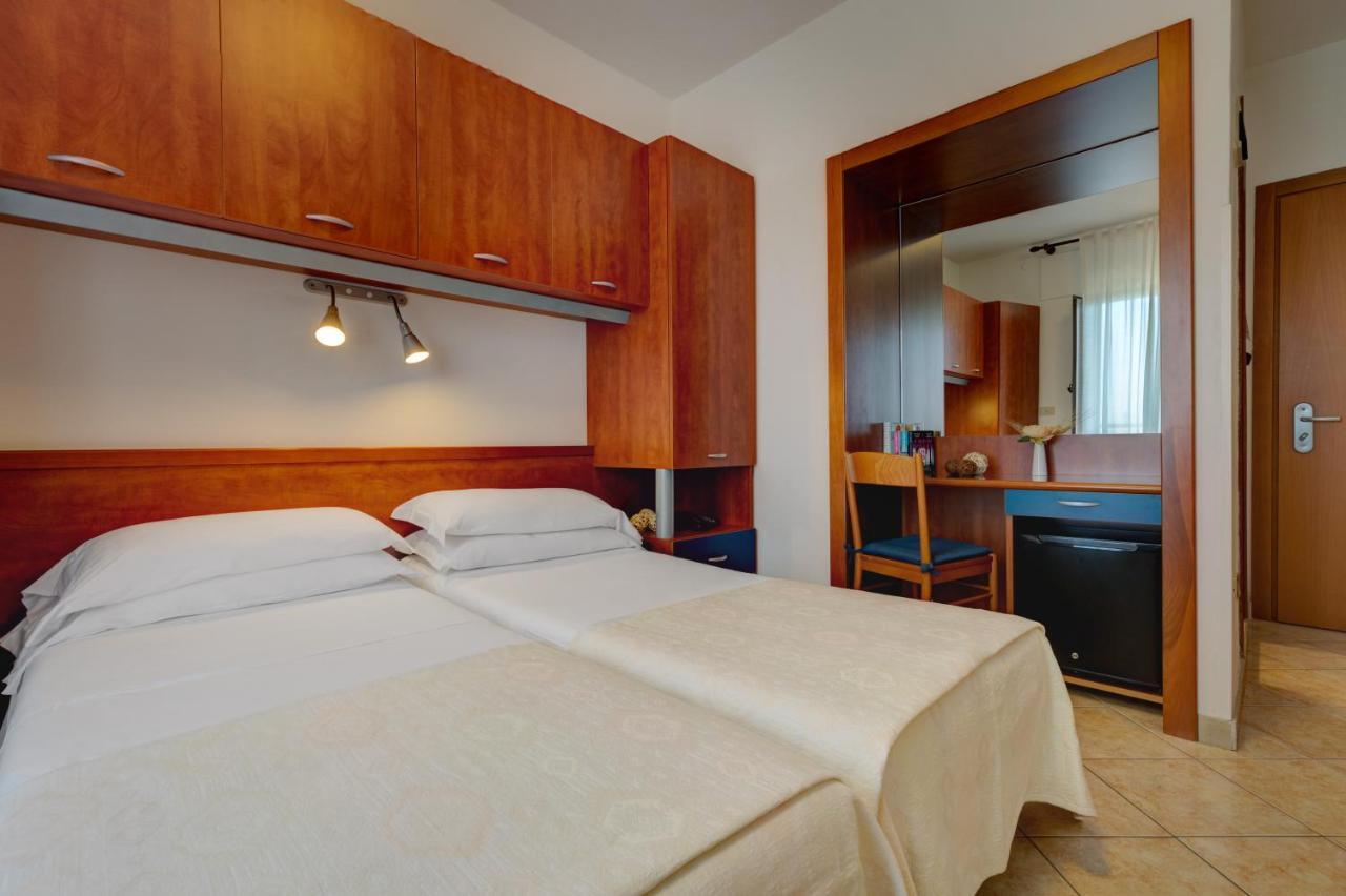 Hotel Frank Lido di Jesolo Dış mekan fotoğraf